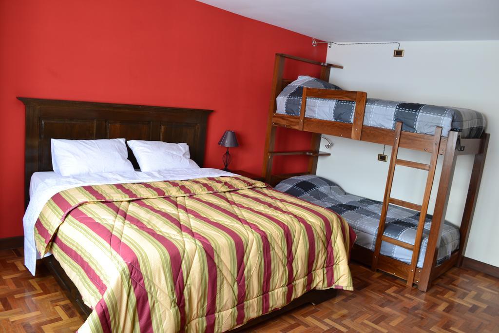 Hostel Running Chaski Cochabamba Zimmer foto